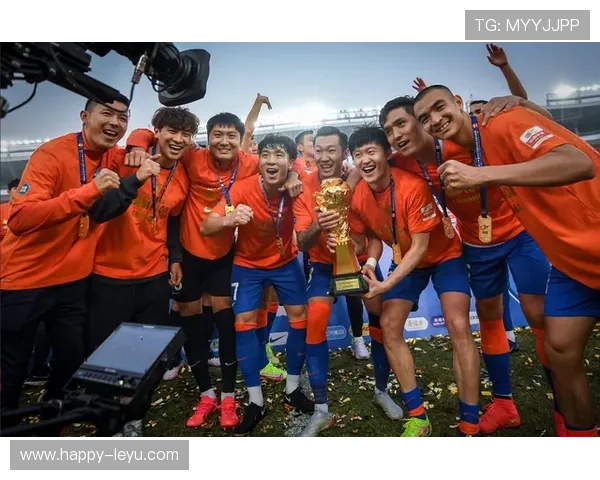 卢顿俱乐部新赛季备战动态与引援策略全面解析及未来保级前景展望