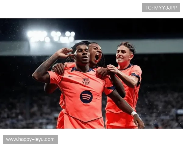 欧冠焦点战再掀高潮豪门对决引爆全球球迷热情与媒体热议升温持续