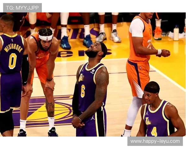 NBA最新动态：詹姆斯复出领衔湖人迎战勇士，杜兰特带领太阳冲击季后赛