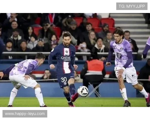 巴黎圣日耳曼新赛季备战情况分析梅西离队后球队面临的挑战与机遇