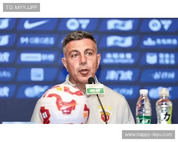 中超劲旅逆转取胜，新星球员表现引发球迷热议